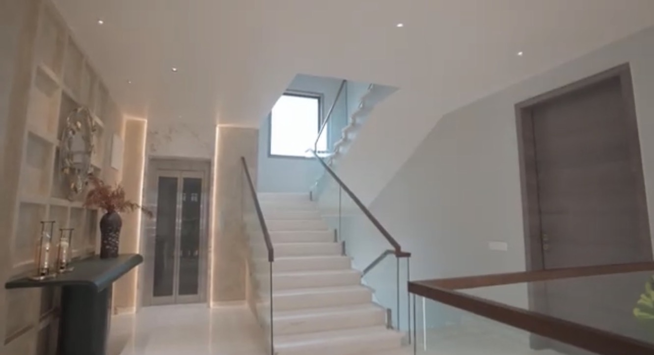 La Casa villa — staircase and entrance foyer