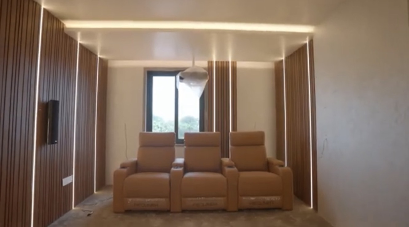La Casa villa — private home theatre